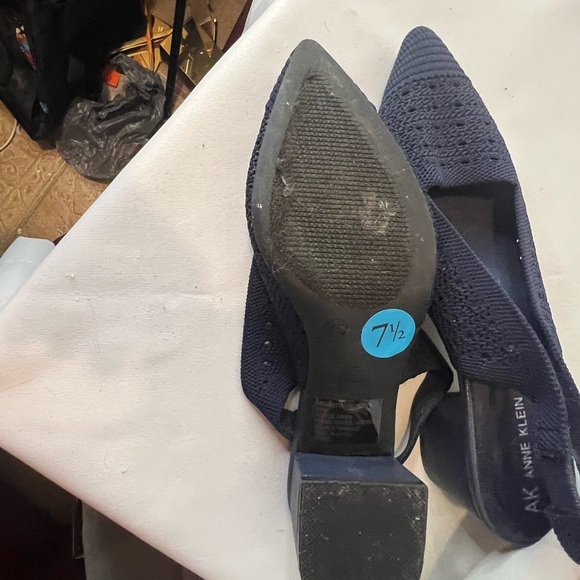 Anne Klein Women's Navy Slingback Shoes Size 7 - Picture 3 of 6